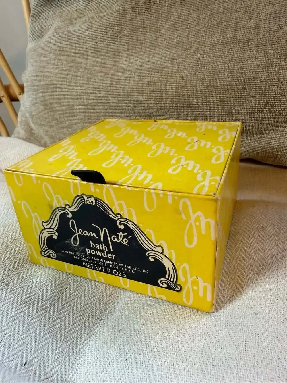 Vintage Jean Nate Bath Powder Box 9 Ounces Lanvin-Charles of the Ritz EMPTY